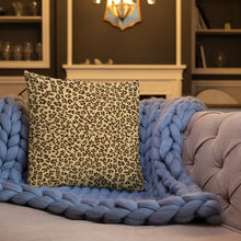 Load image into Gallery viewer, Leopard-Premium Pillow
